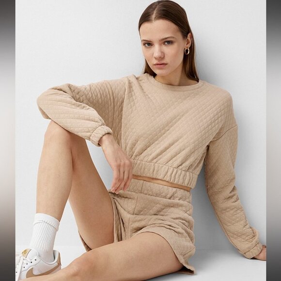 Twik by Simons Diamond Quilted tan Pullover Cropped Sweatshirt NWT  SP - Picture 15 of 15